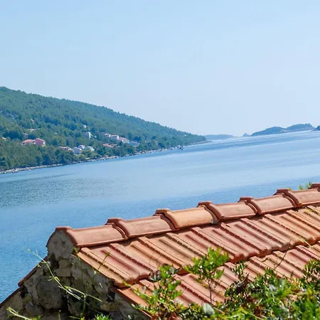 Apartment Seafront Olivera-two Bedroom With Patio Ton I