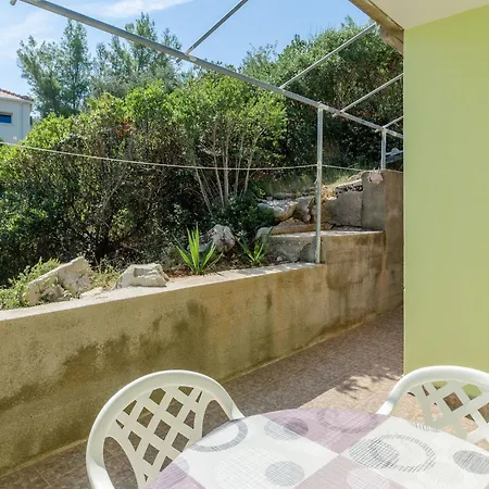 Seafront Olivera-two Bedroom With Patio Ton I Apartment
