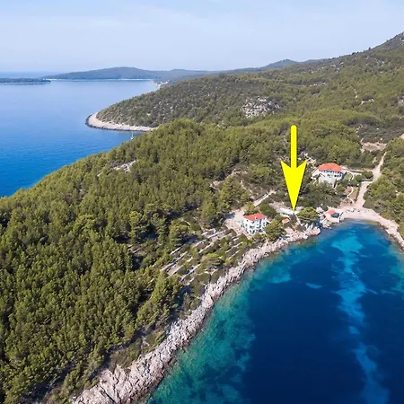 Seafront Olivera With Patio Apartment *